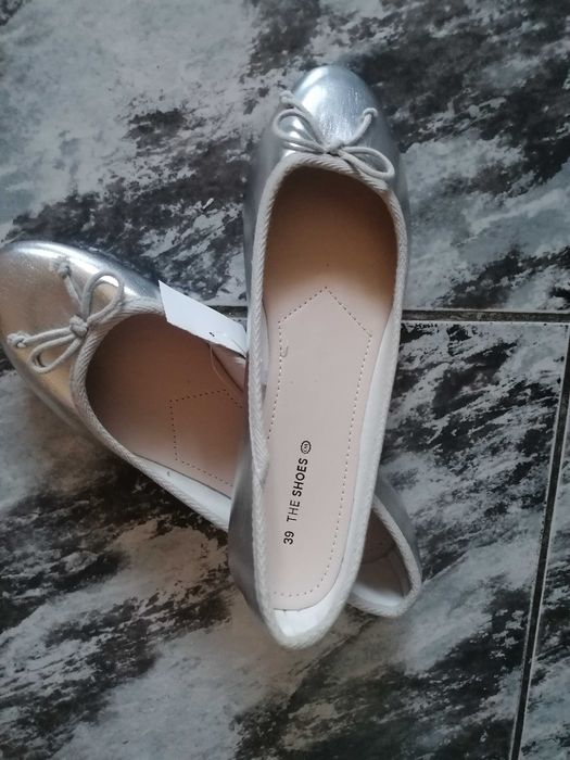 Balerini argintii, noi