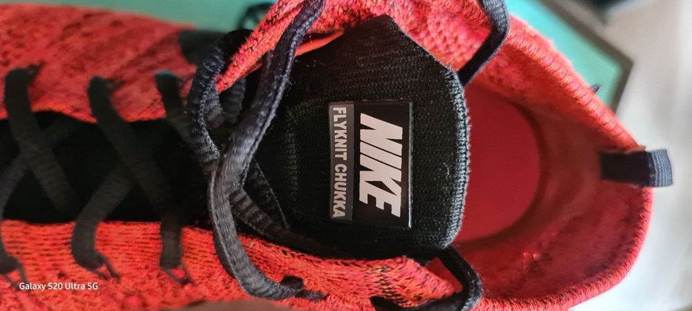 Adidasi Nike Flyknit Chukka