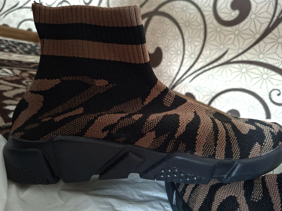 Жеп женил  модни хам коп колайли пол сапок  красовка  жазда  кийлетин