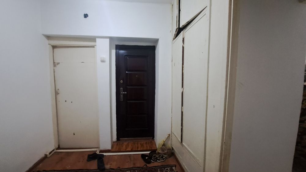 Чирчик шахар 
Троицкий 14-мактаб ёнида
#2-хона 4-этаж 
Квартира ижа