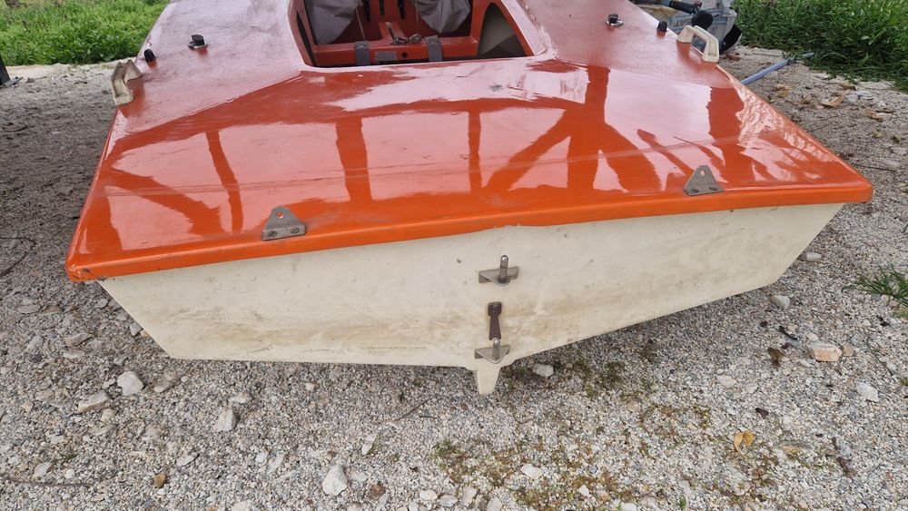 Ветроходна яхта Кадет