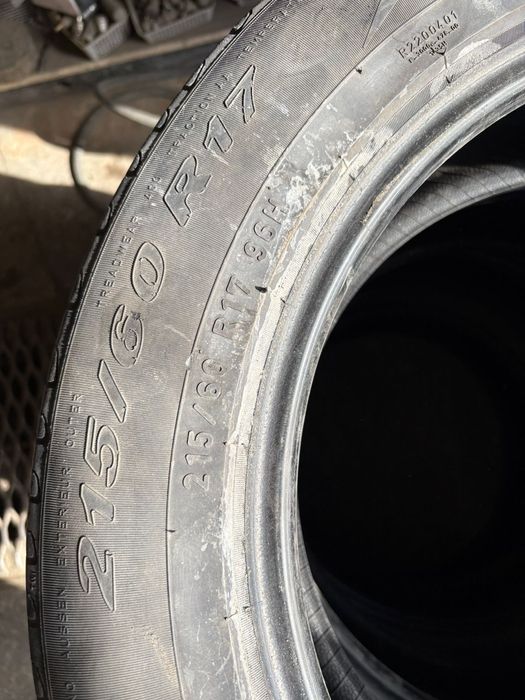Продам шины 215/60/17