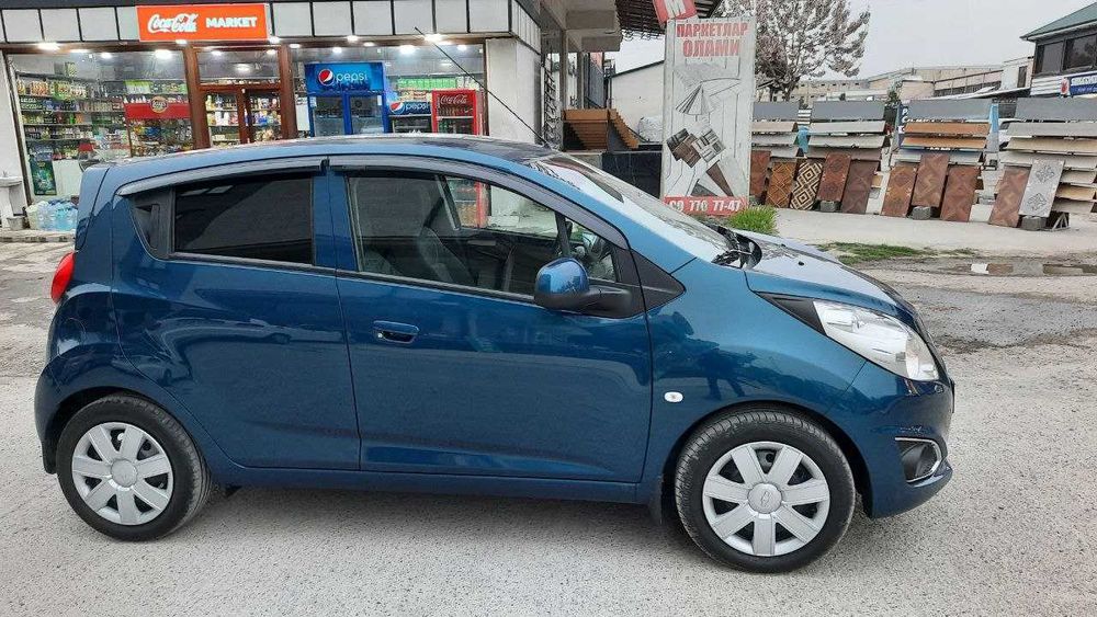 Автомобиль Спарк