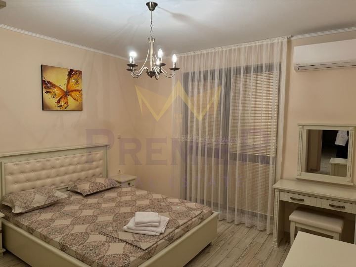 Продава се Тристаен апартамент в Несебър - 103 кв.м за 1845 €/кв.м - Снимка #2