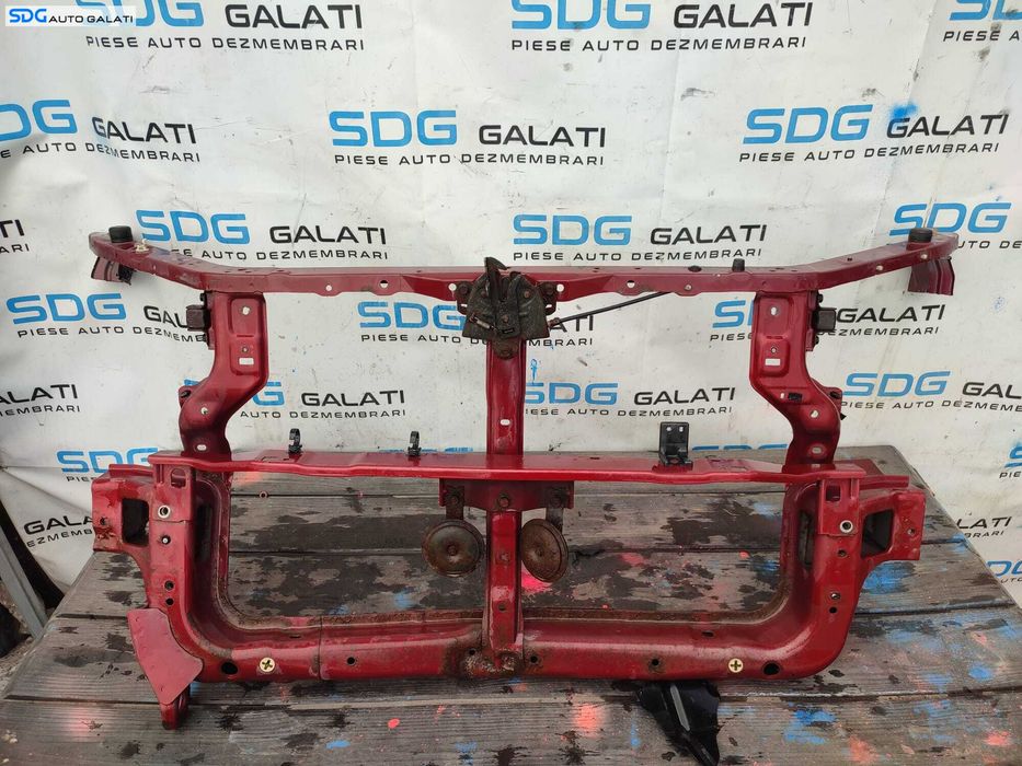 Trager Tragher Panou Frontal Calandru Mitsubishi Outlander 2003 - 2007 [2080]