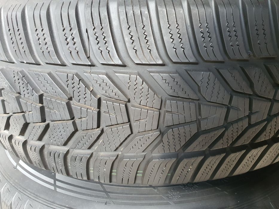 Anvelope iarnă Hankook235/65 R17   DOT 2021