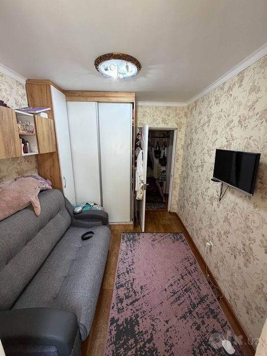 Продам 2 комнатная Буюк ипак йули метро