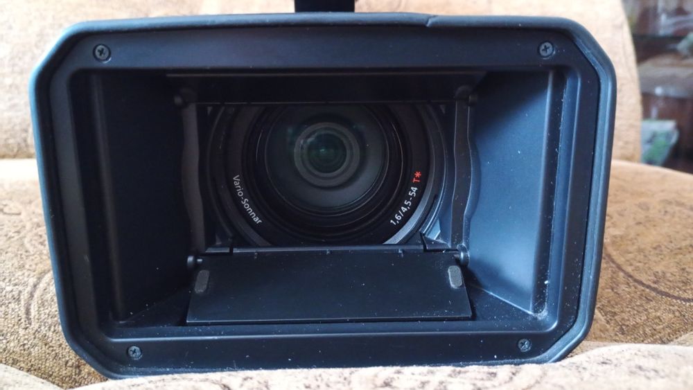 HDV - Професионална видеокамера