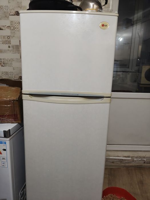 Продам холодильник