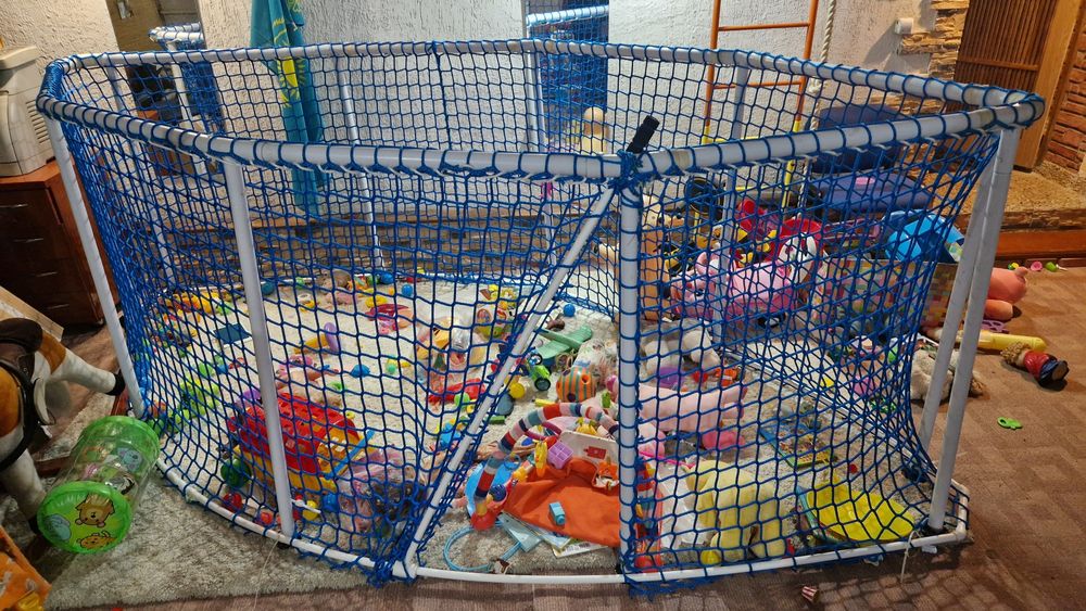 Продам игровой манеж
