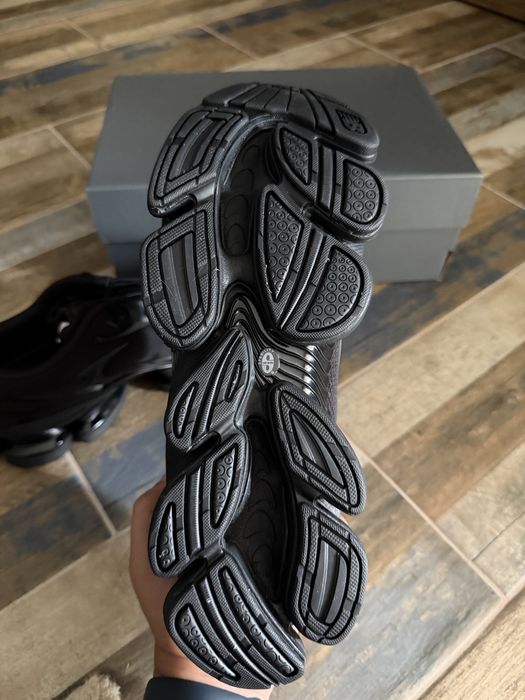New Balance Abzorb 2000