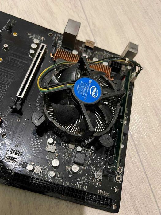 Материнская плата H510 PRO BTC+