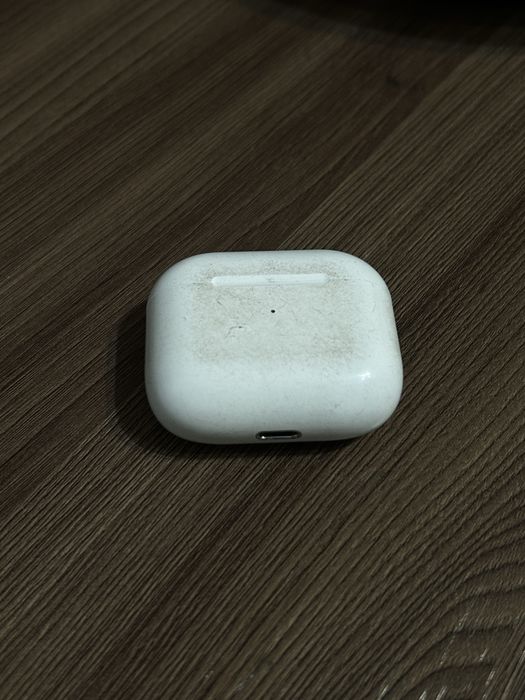 Airpods 3 в хорошем состоянии