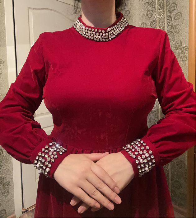 Продам платье