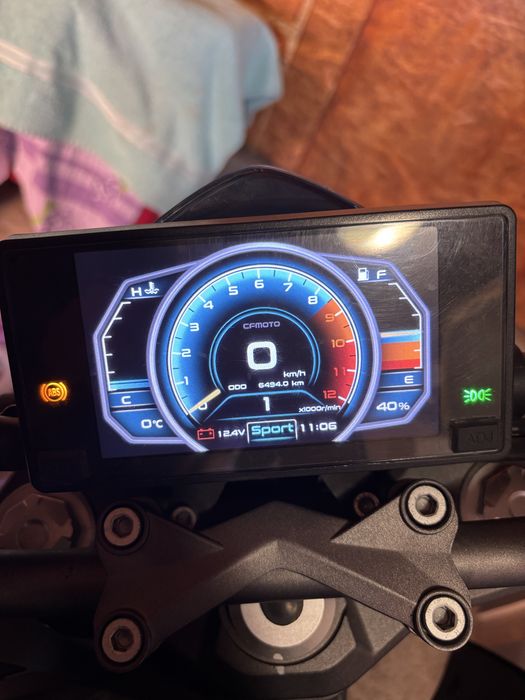 CFMOTO 250NK – 2022 – 6.500 km