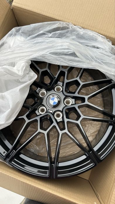 Jante BMW 19 inch stil M4 in 2 latimi