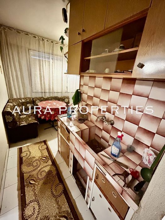 Продава се Двустаен апартамент в Разград, Орел - 62 кв.м за 905 €/кв.м - Снимка #8