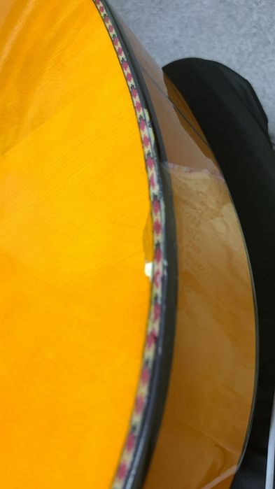 гитара  почти новый 1год только