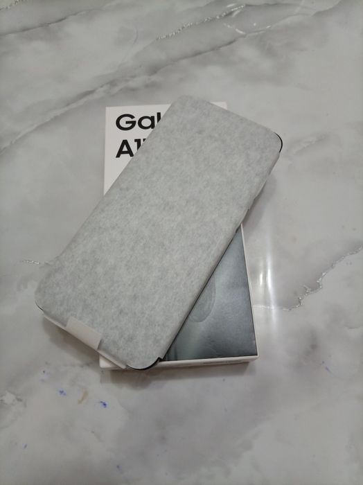 Samsung A 17 sotiladi 6/128