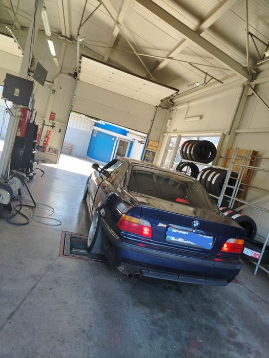 BMW e36 coupe 2.8