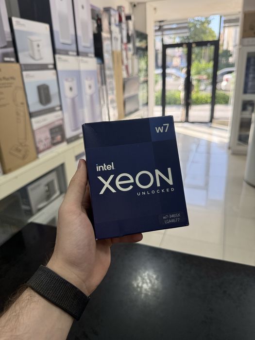 Intel Xeon w7-3465X (28 ядер / 56 потоков) LGA4677 • Процессор ИИ