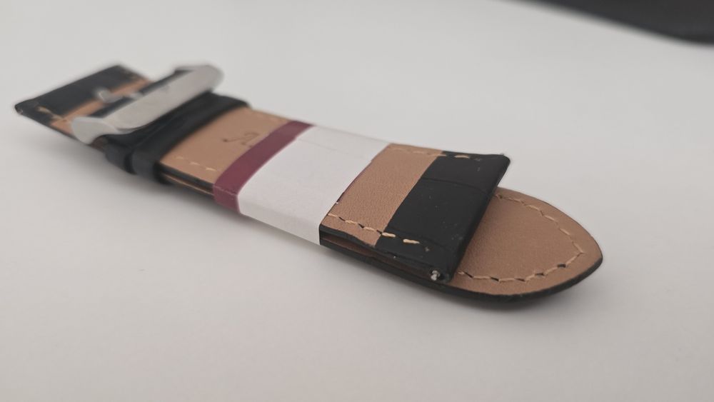 КОЖЕНА каишка за часовник 28мм