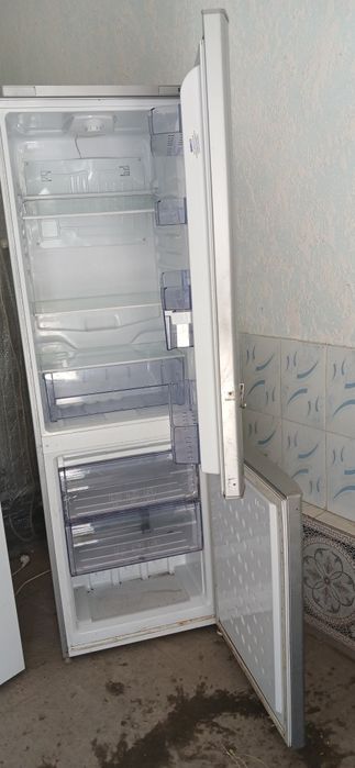 Indesit xolodelnik beko