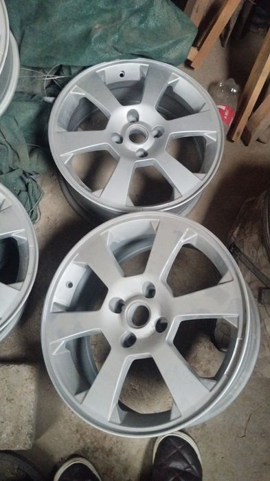 Srocna sotiladi diska balon