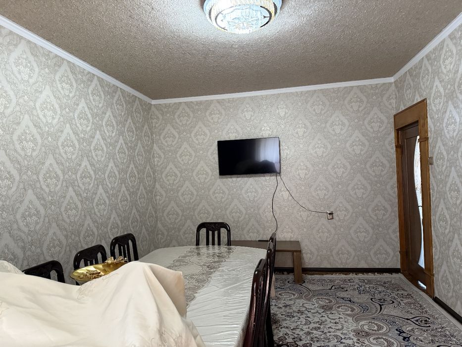 Kvartira sotiladii shayxontoxur tumani beltepa mahallasi 26a dom