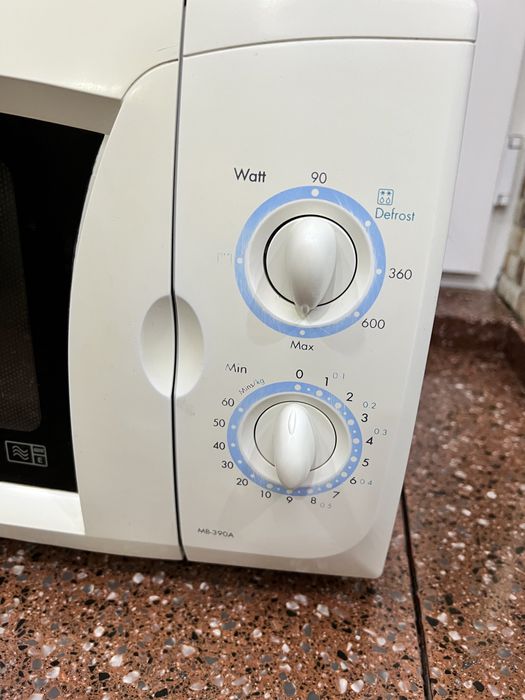 Микравалновка LG