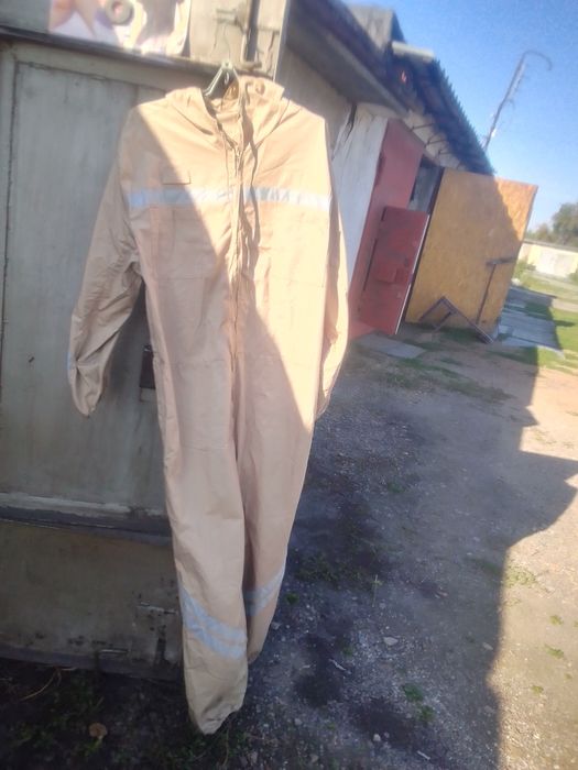 Комбинезон.костюмы