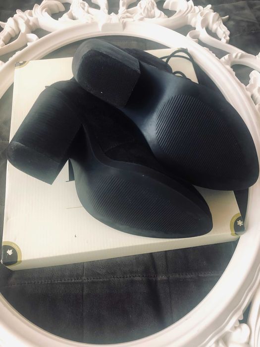 Ghete din piele intoarsa naturala marime 39