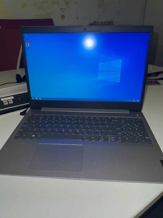 Laptop Lenovo Ideapad 3