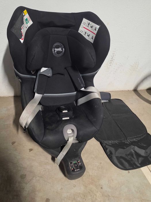 Cybex Sirona S i-Size 360° –  детско столче за кола+ протектор