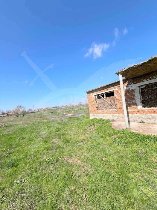 Къща груб строеж с партиди за ток и вода в Караджалово 52758