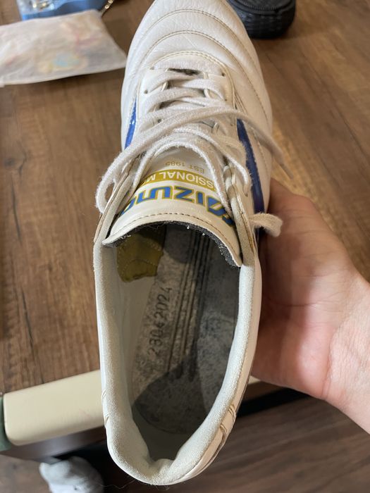 Футболни обувки Mizuno morelia 41