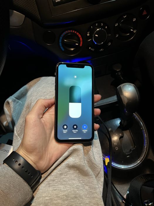 Продам Айфон 11 128gb 77%