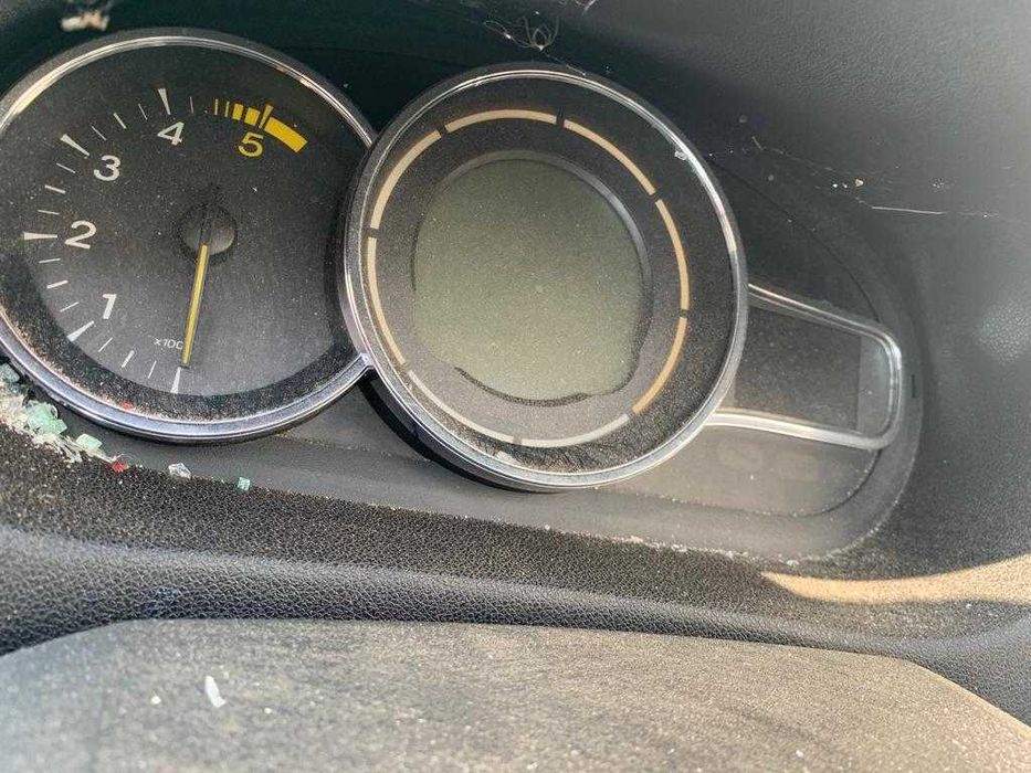 dezmembrez renault megane 3 break 1.6 dci