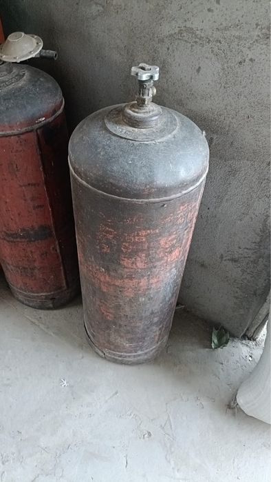 Продам газовые баллоны