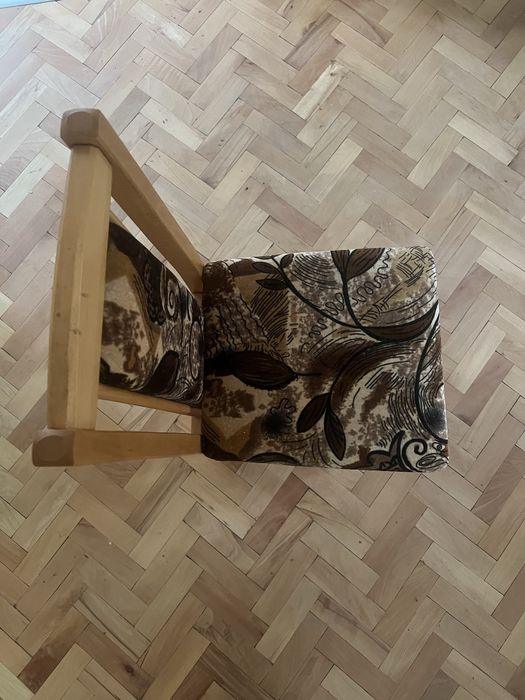 Столове ( неизползвани ) 15 броя