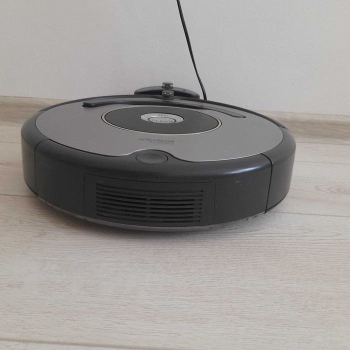 Робот за почистване на дома I Robot Roomba