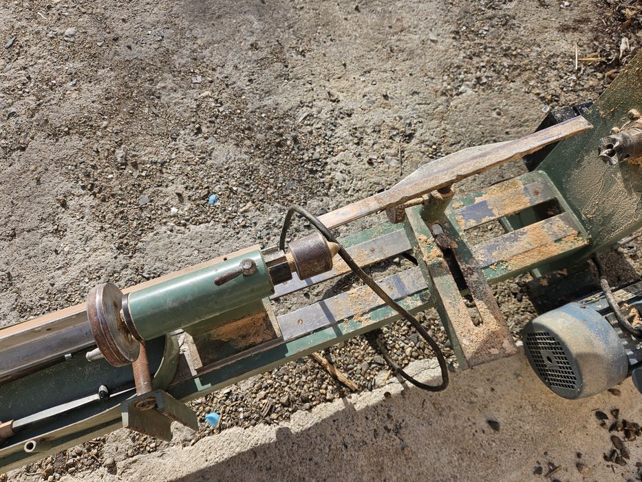 монофазен дървообработващ  струг