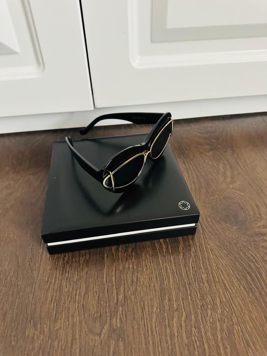 Ochelari de soare ,eleganti, de dama ,negri , stil pisica