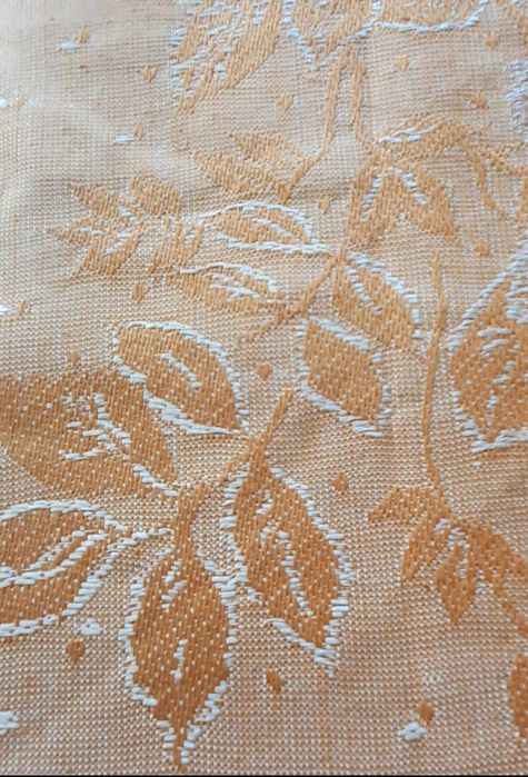 Нова покривка за маса квадрат