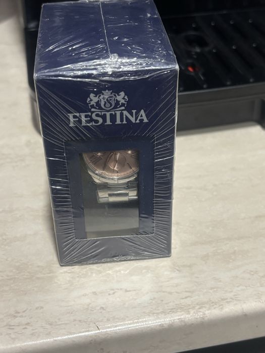 Често нов дамски часовник Festina
