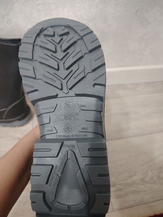 Продам керзовые сапоги новые