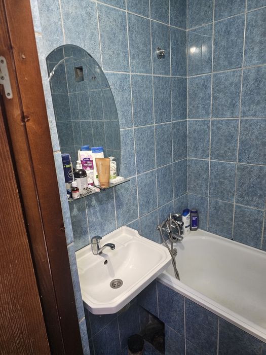 Apartament 3 Camere zona Piata 9 mai de închiriat