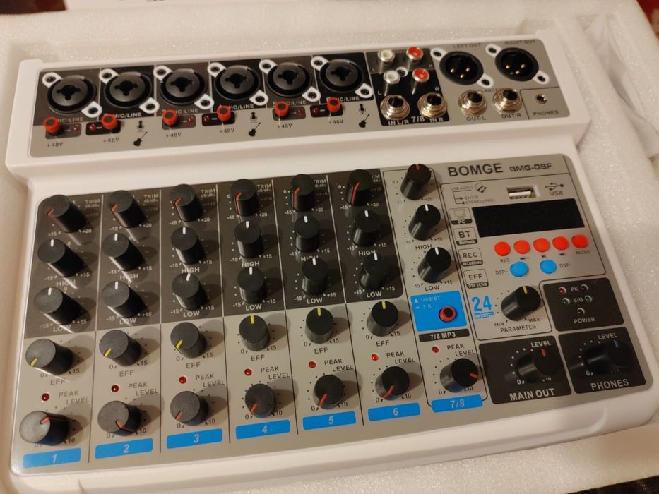 Mixer audio profesional