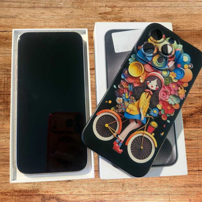 iPhone 15 pro Max, 256 GB, White Titanium + Husa trendy