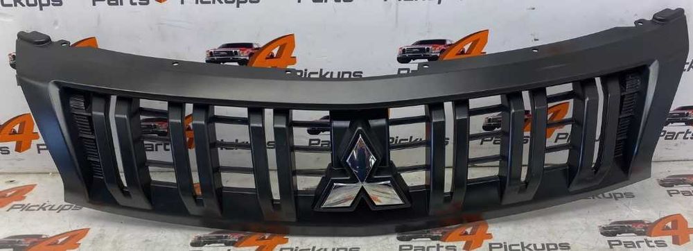 Решетка предна MITSUBISHI L200 2015/-2019  7450A885